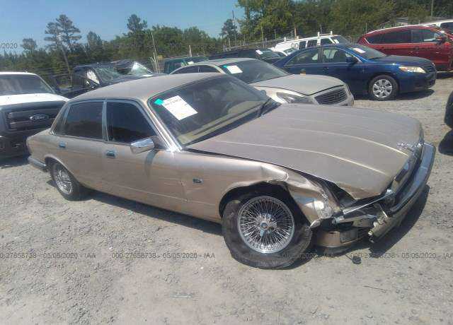Jaguar XJ6