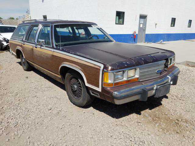 Ford Crown Victoria