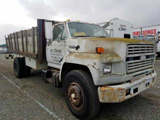 Ford F-700
