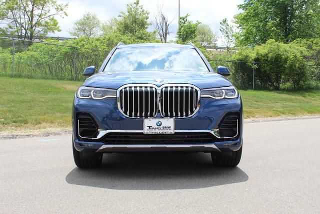 2020 BMW X7