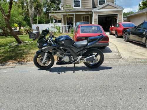 Suzuki SV1000 / SV1000S