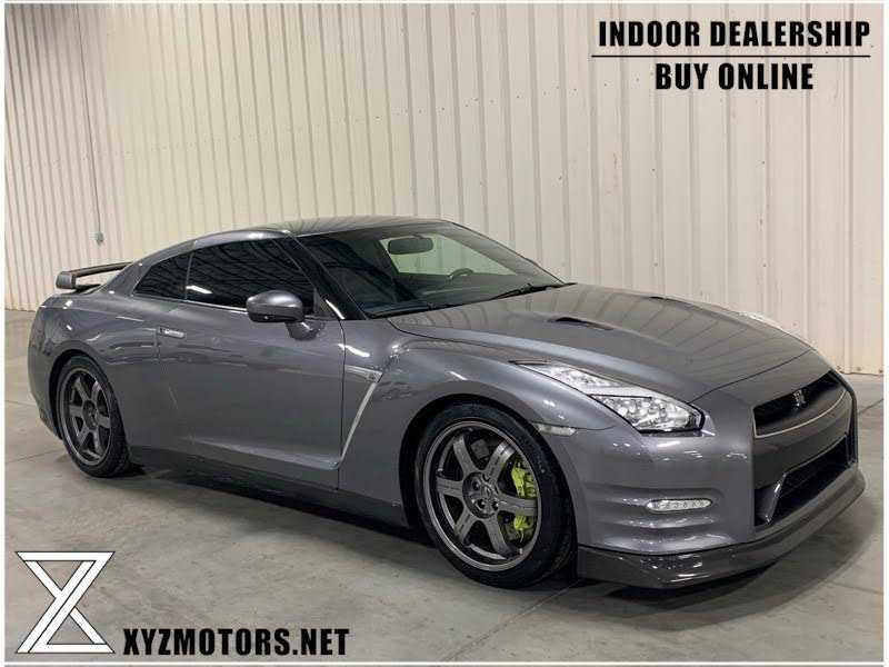 Nissan GT-R