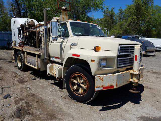 Ford F-700