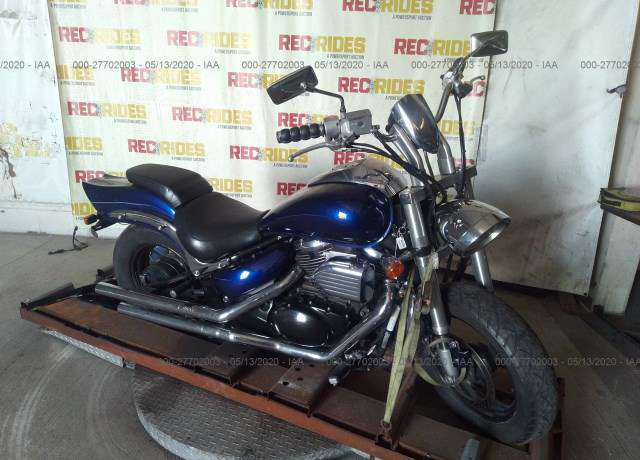 Suzuki VZ800