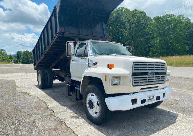 Ford F-700