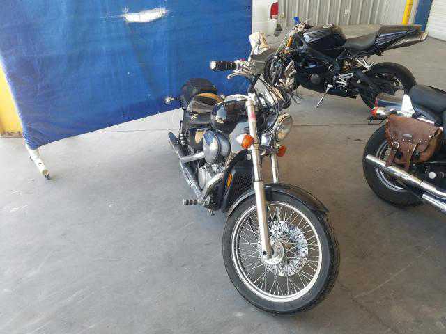 Honda VT600C (SHADOW VLX)