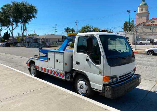 Isuzu NQR