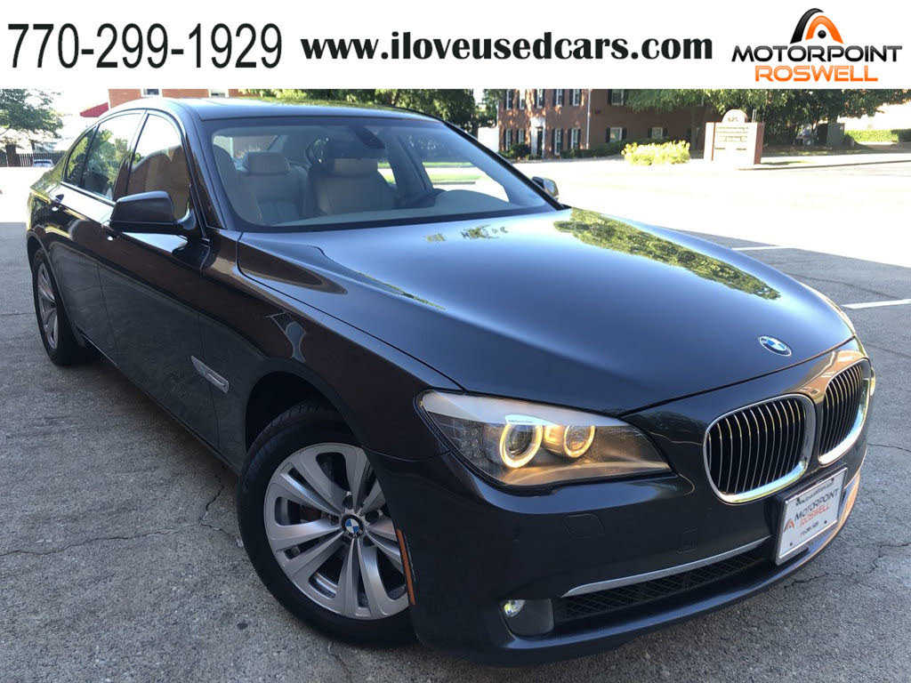 BMW 740i