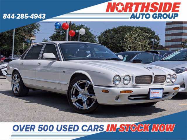 Jaguar XJR