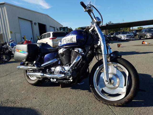 Honda VT1100C2 (SHADOW SABRE)