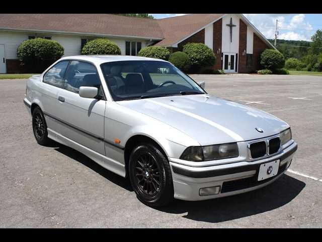 BMW 323is