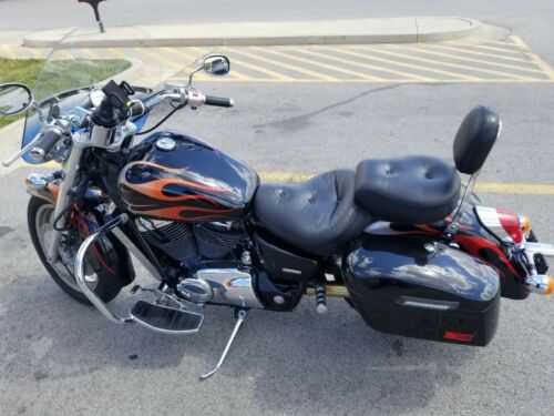 Honda VT1100C2 (SHADOW SABRE)