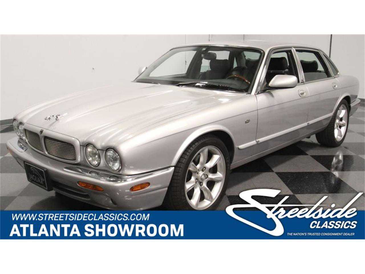 Jaguar XJR