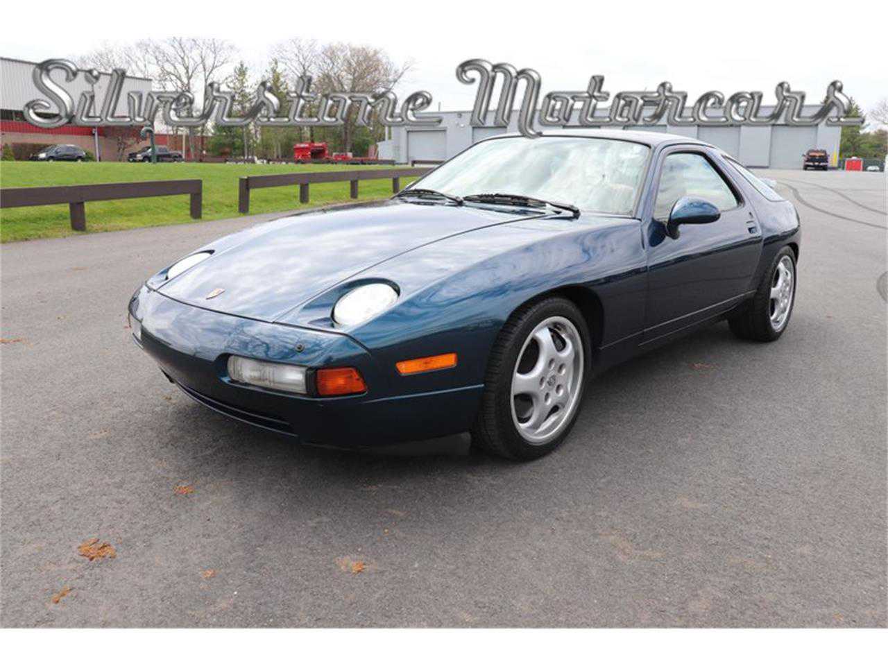 Porsche 928