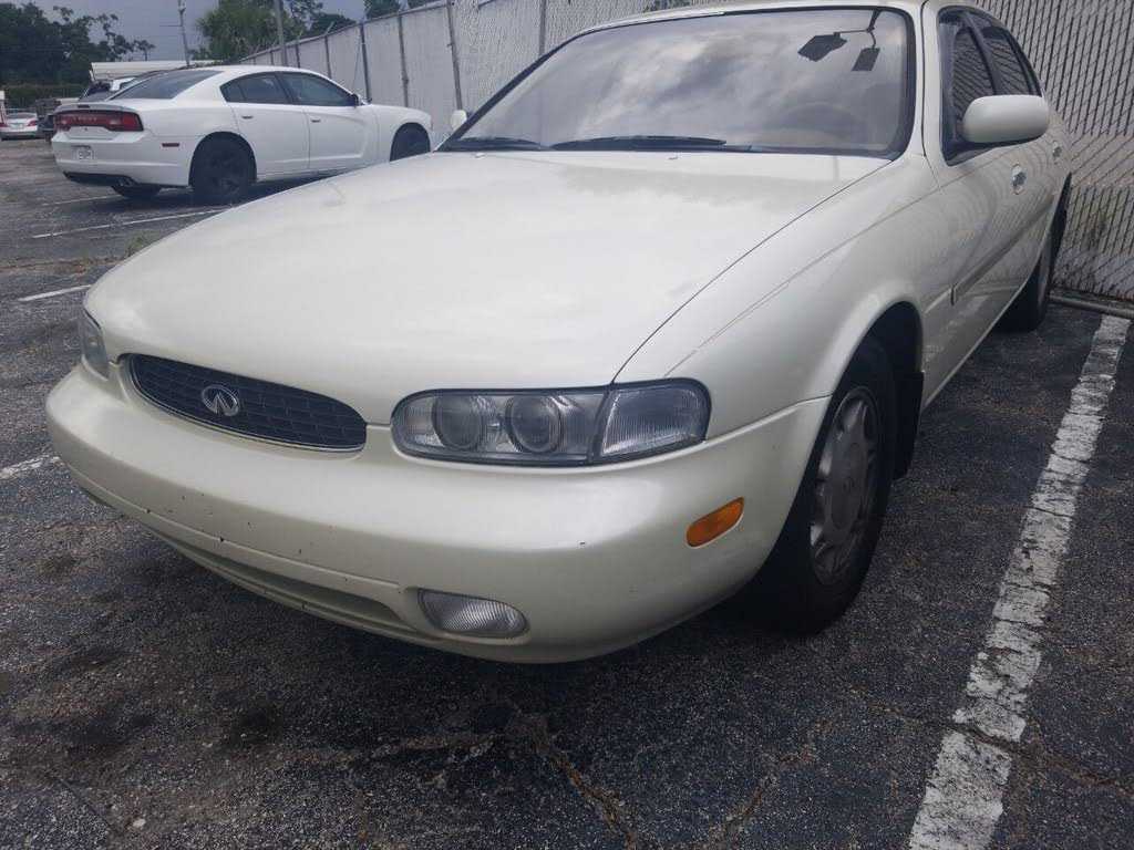 Infiniti J30