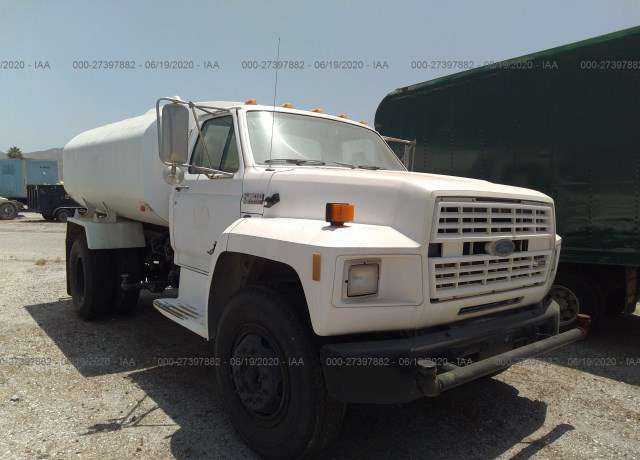 Ford F-700