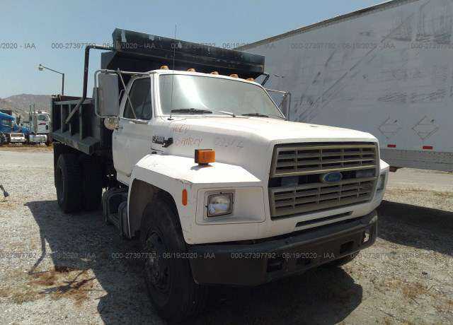 Ford F-700