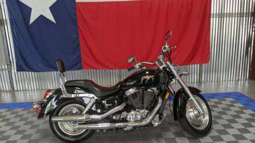 Honda VT1100C2 (SHADOW SABRE)