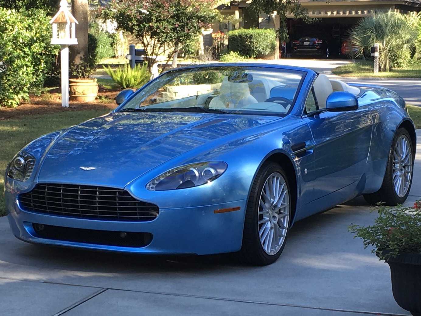 Aston Martin V8 Vantage