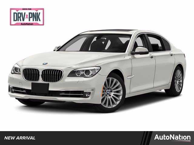 BMW 740i