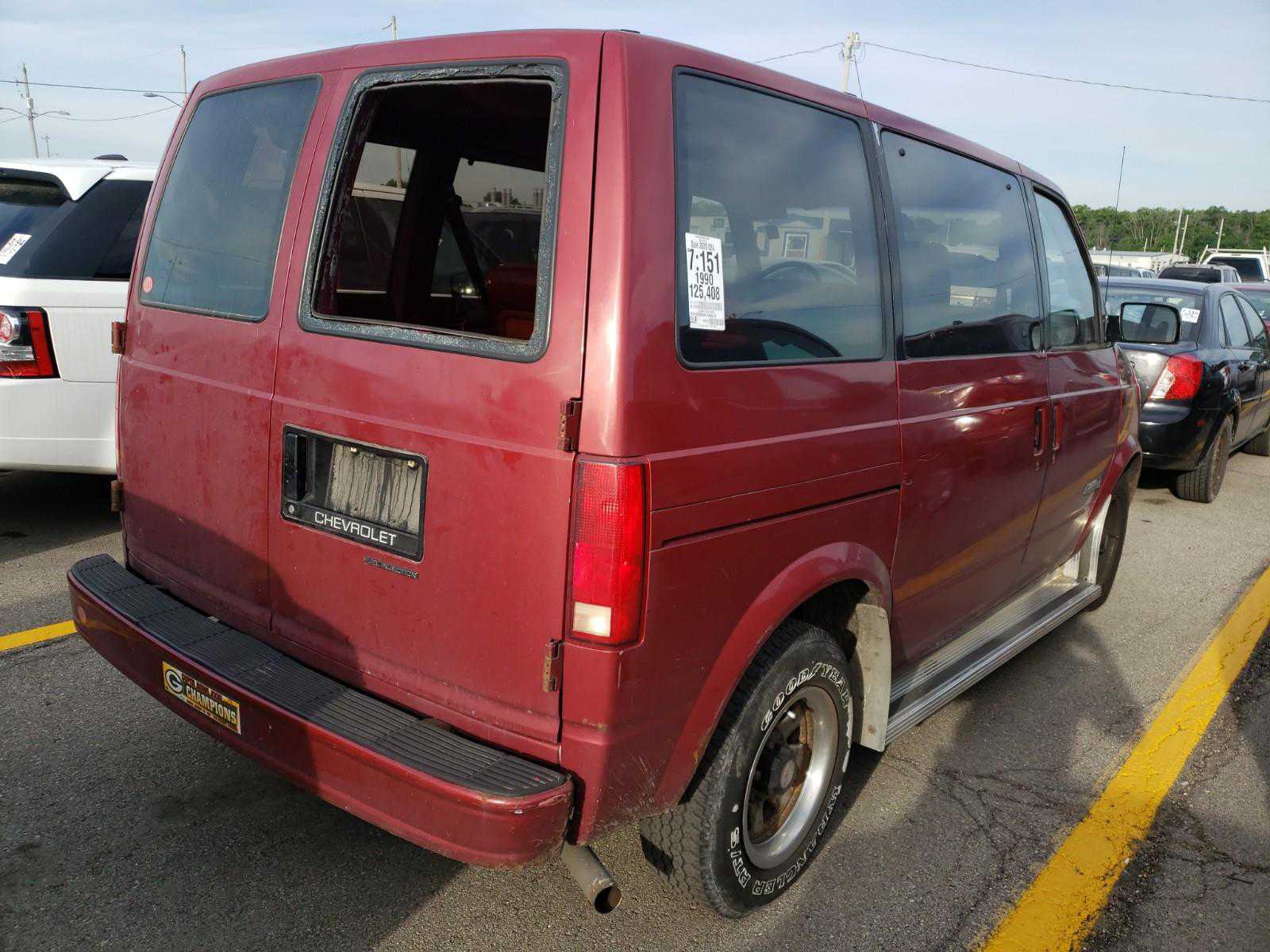 Chevrolet Astro Van