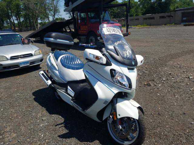 Suzuki AN650