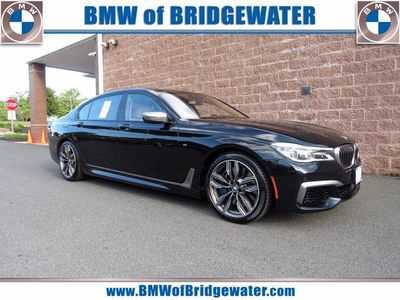 BMW M760i