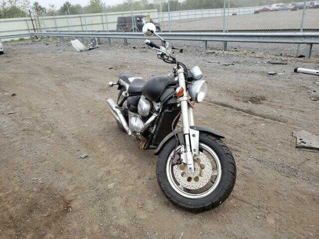 Suzuki VZ800