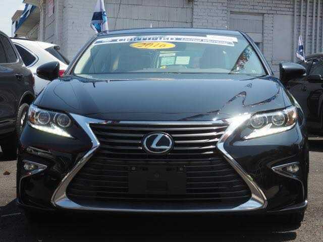 2016 Lexus ES