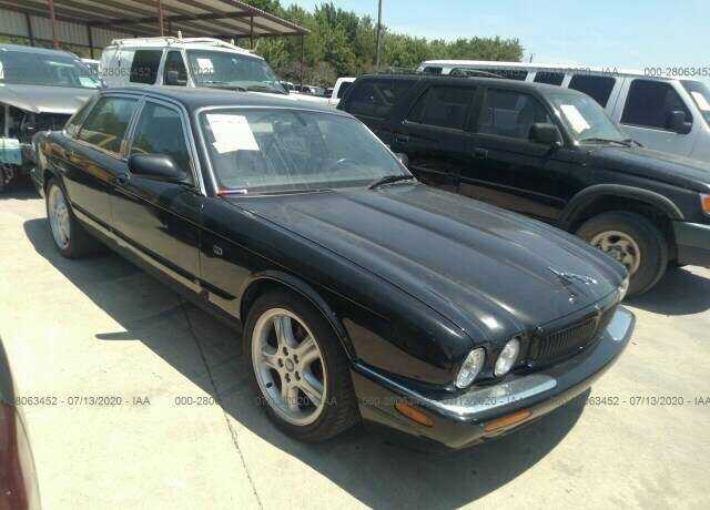 Jaguar XJ
