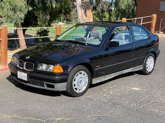 BMW 318ti