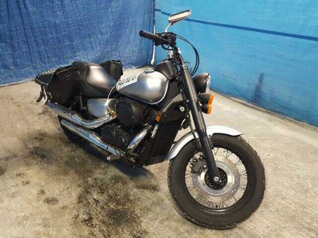 Honda VT750 (Shadow Phantom)