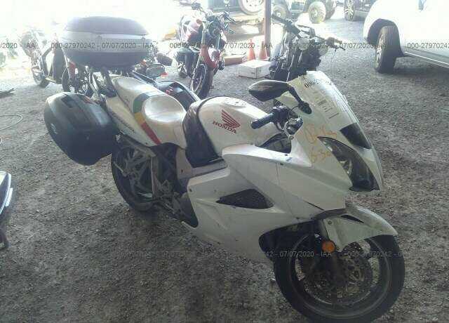 Honda VFR800 (INTERCEPTOR)