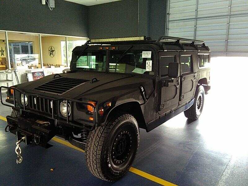 HUMMER H1