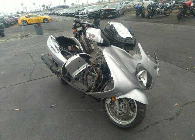 Suzuki AN650