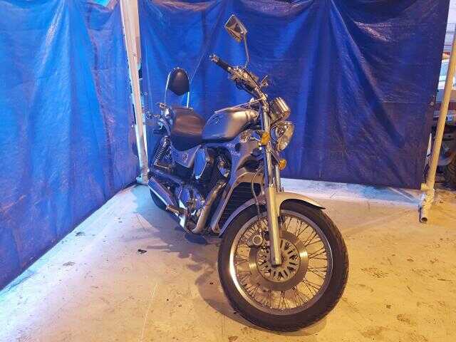 Suzuki VS800