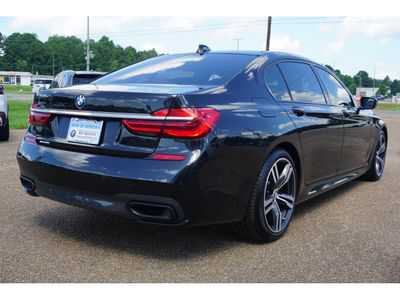 2018 BMW 740i