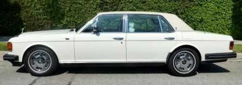 Rolls-Royce Silver Spur