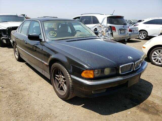 BMW 740i