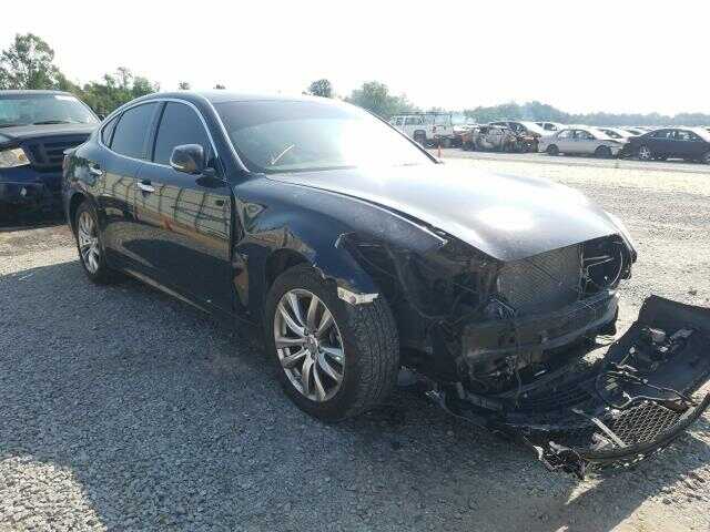 Infiniti Q70
