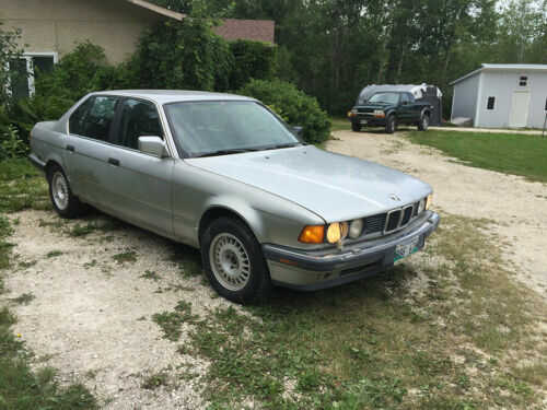 BMW 735i
