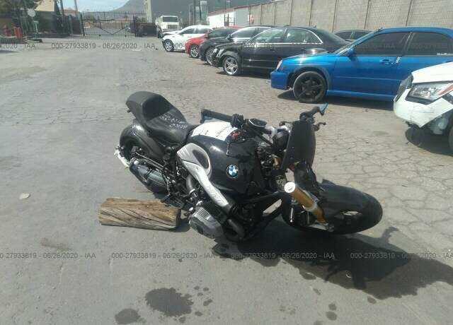 BMW R nineT