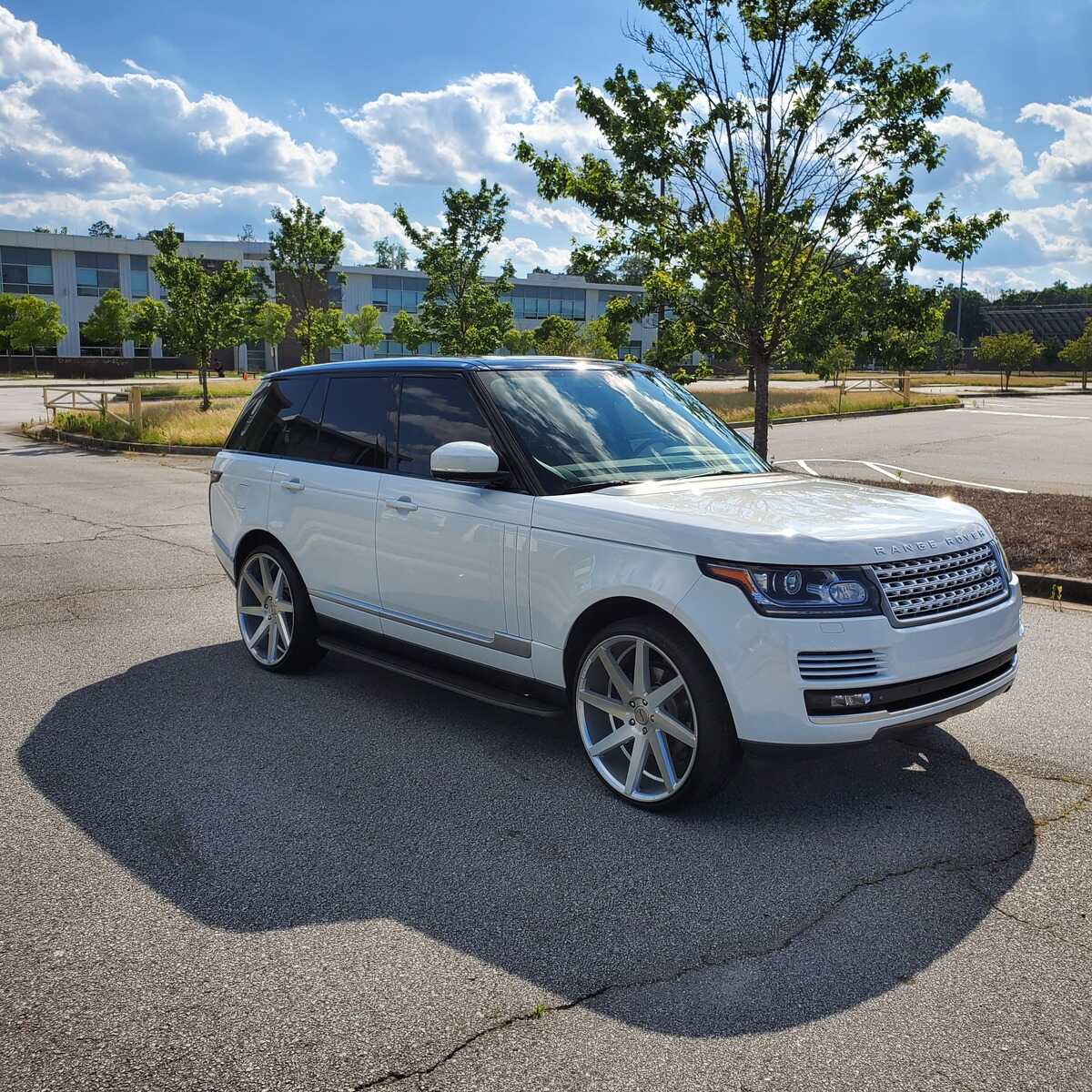 LAND ROVER