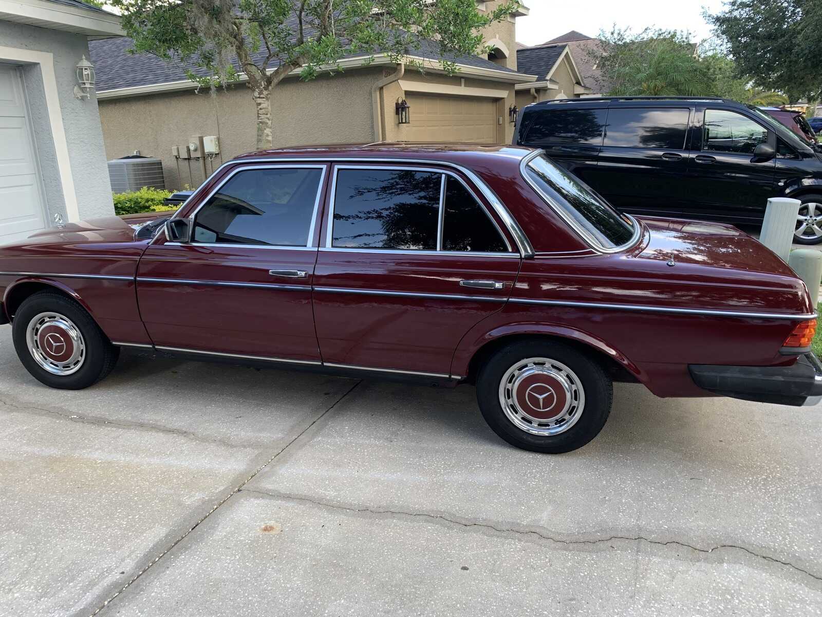 MERCEDES-BENZ