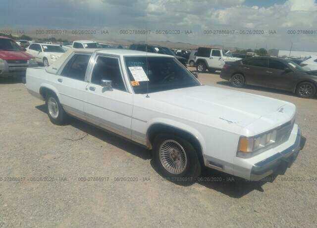 Ford Crown Victoria