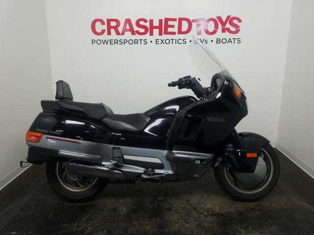 Honda PC800 (PACIFIC COAST)
