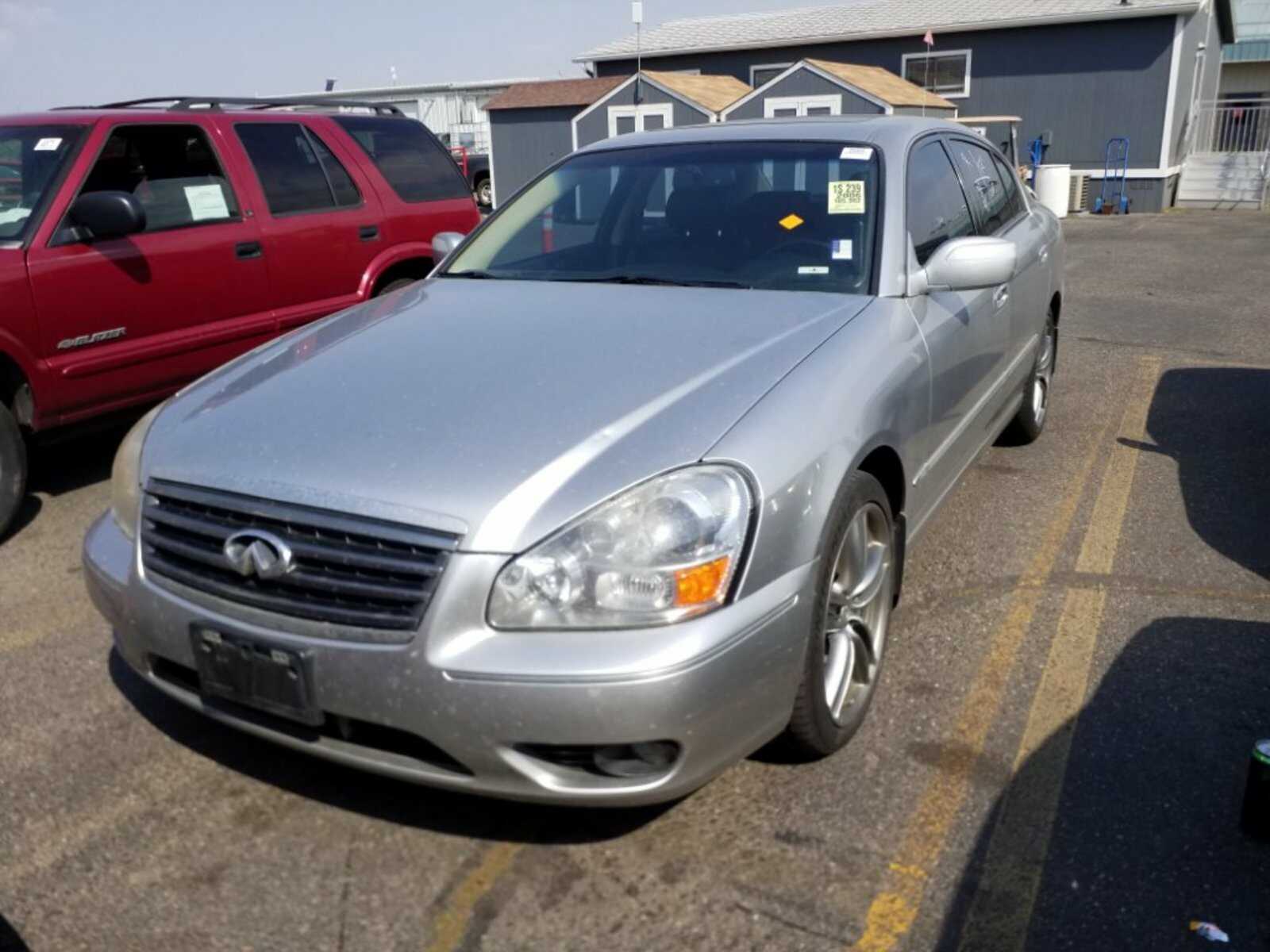 Infiniti Q45