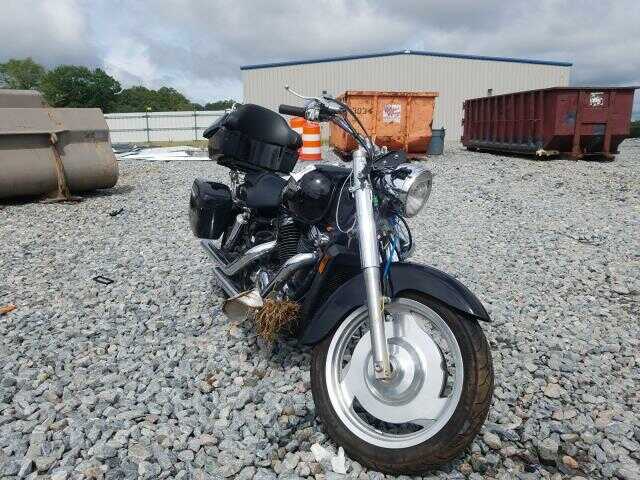 Honda VT1100C2 (SHADOW SABRE)