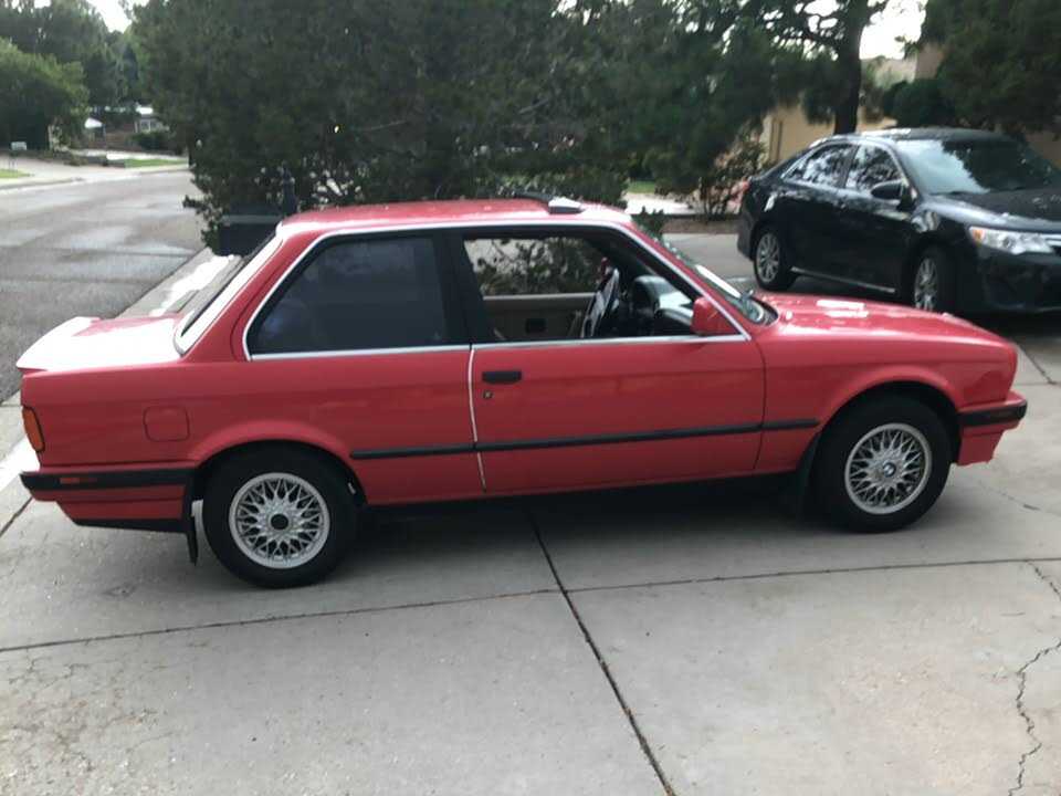 BMW 325iS
