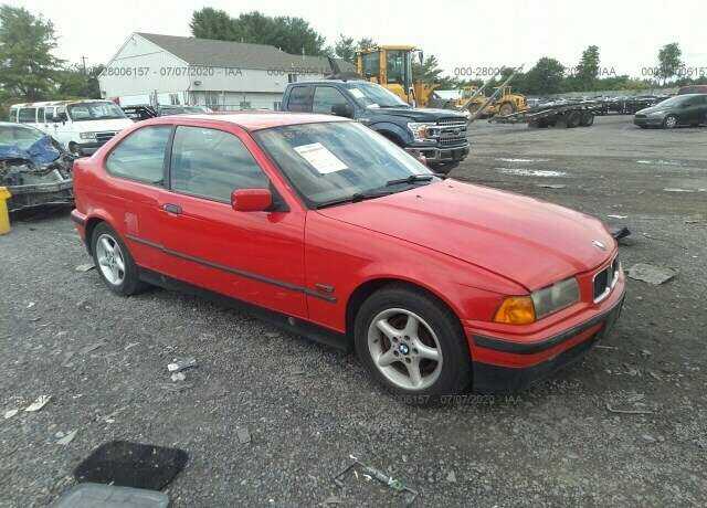 BMW 318ti